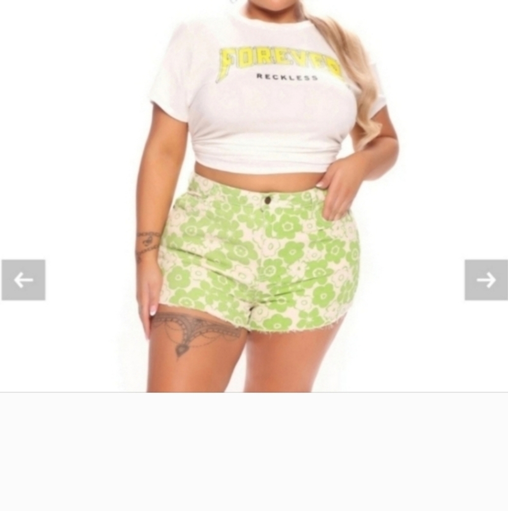 Nwot Fashion nova floral denim shorts 18
